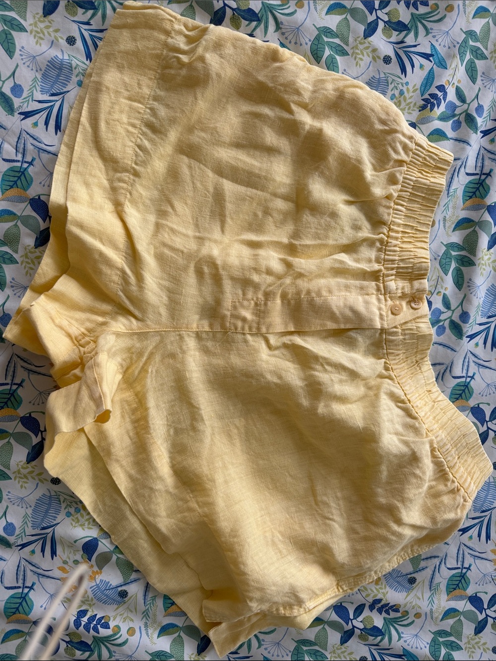 Zara Light Yellow Linen-Blend Elastic Waist Athletic Shorts